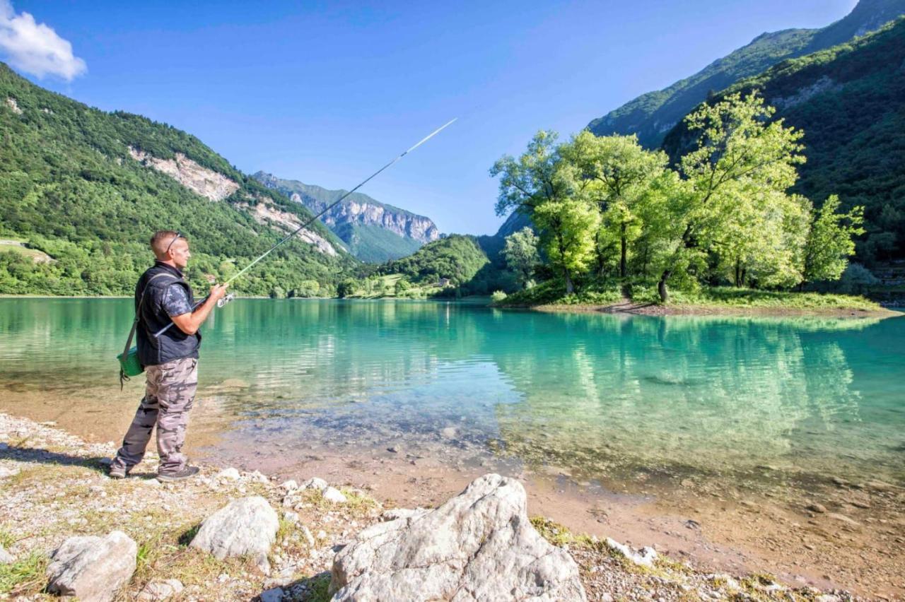 Aparthotel Al Trovante - Gardaslowemotion Tenno Exteriér fotografie